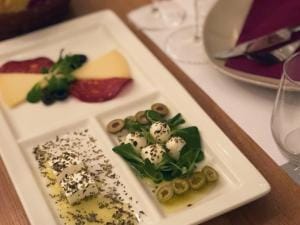 Food pairing at Tomić winery.